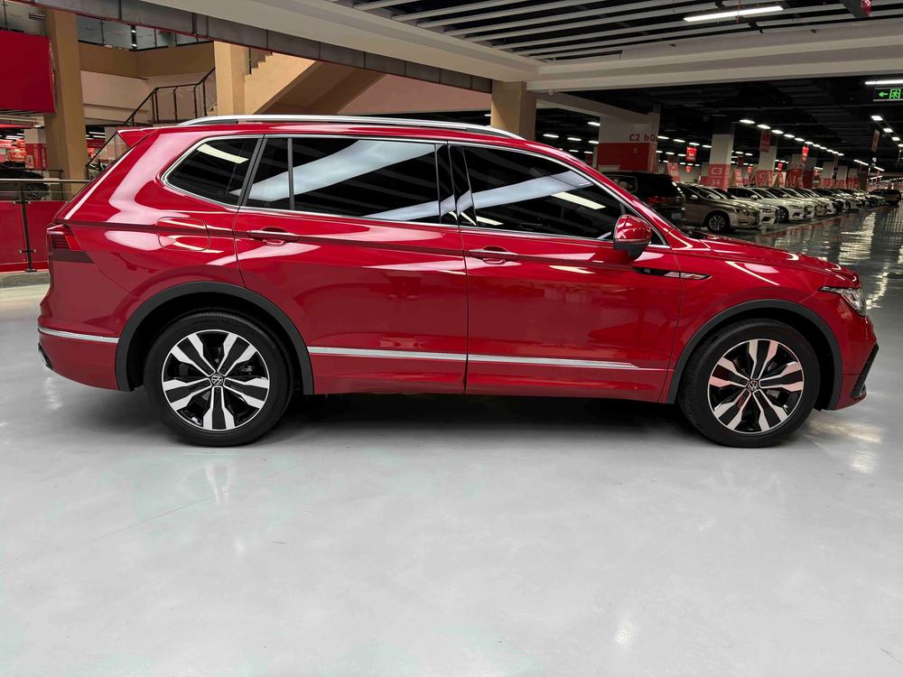Volkswagen Tiguan L