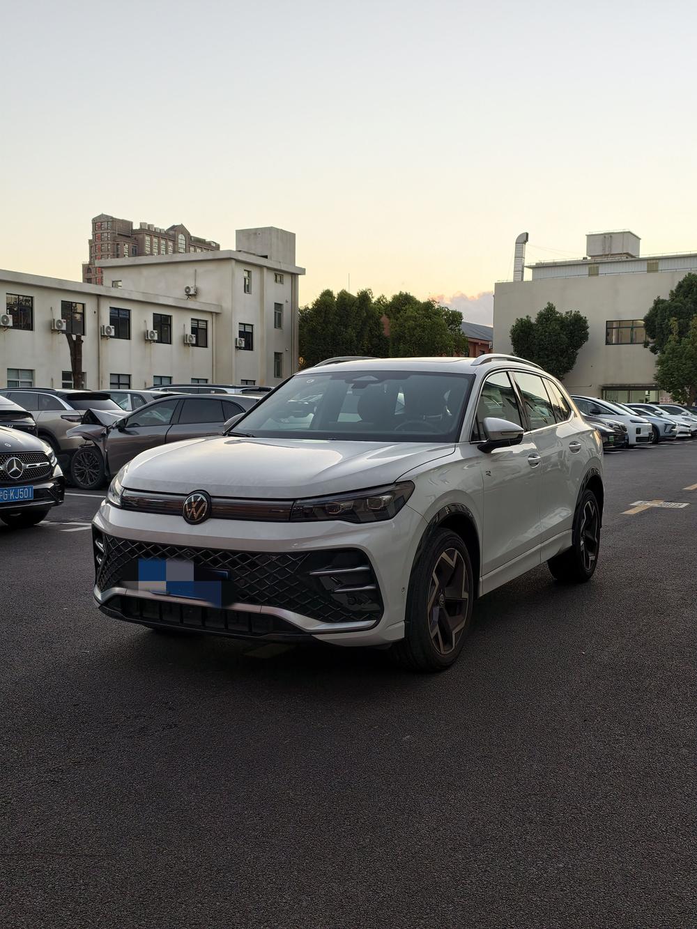 Volkswagen Tiguan L