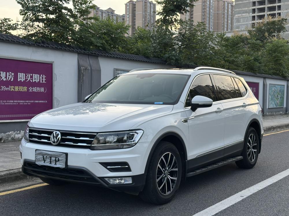 Volkswagen Tiguan L