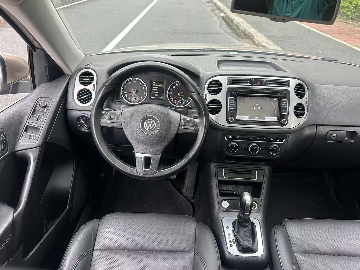 Volkswagen Tiguan