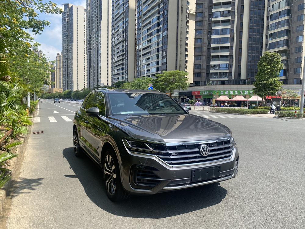 Volkswagen Touareg