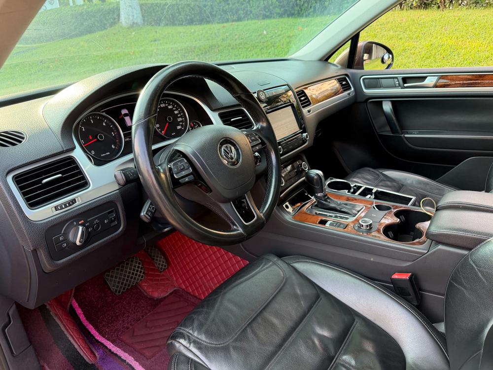Volkswagen Touareg