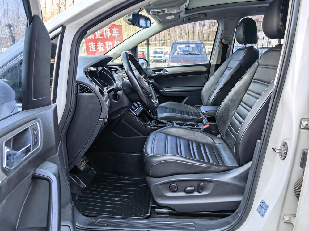 Volkswagen Touran L