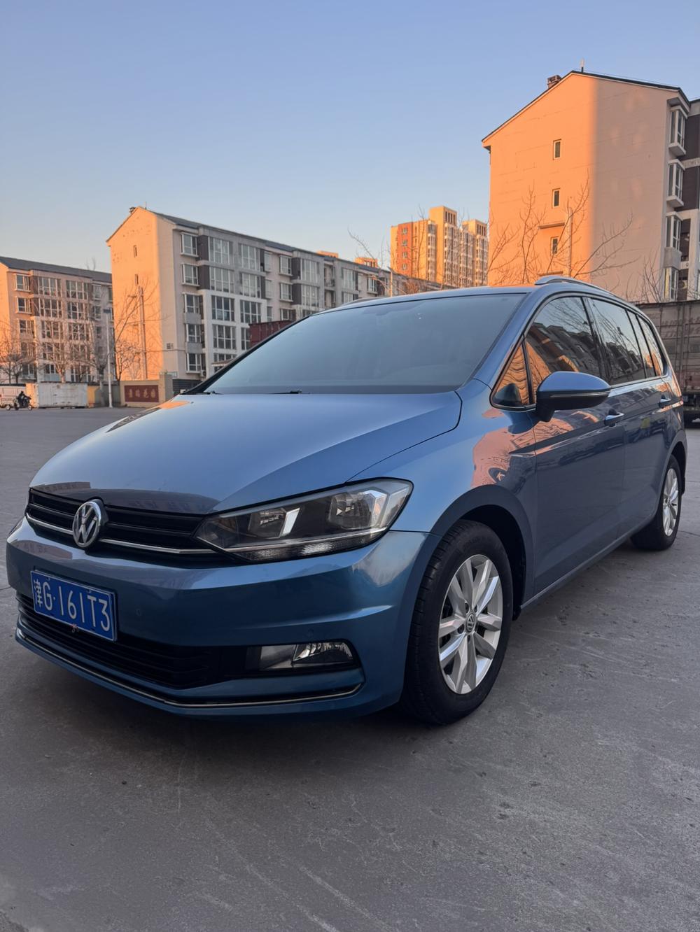 Volkswagen Touran L