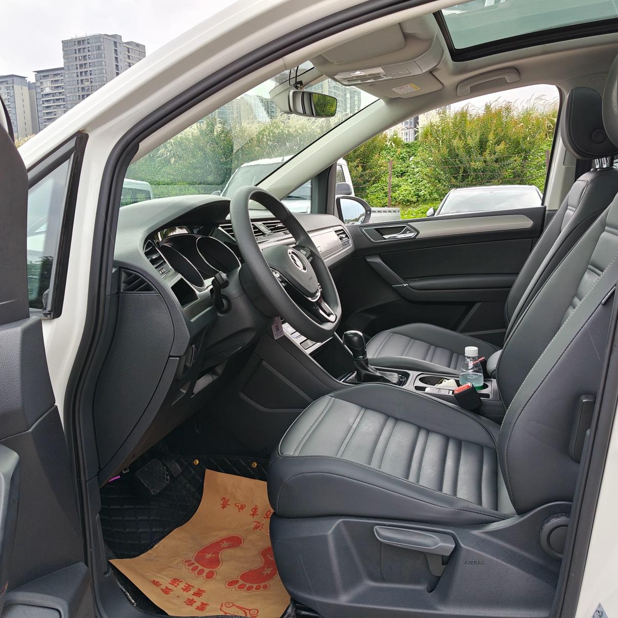 Volkswagen Touran L