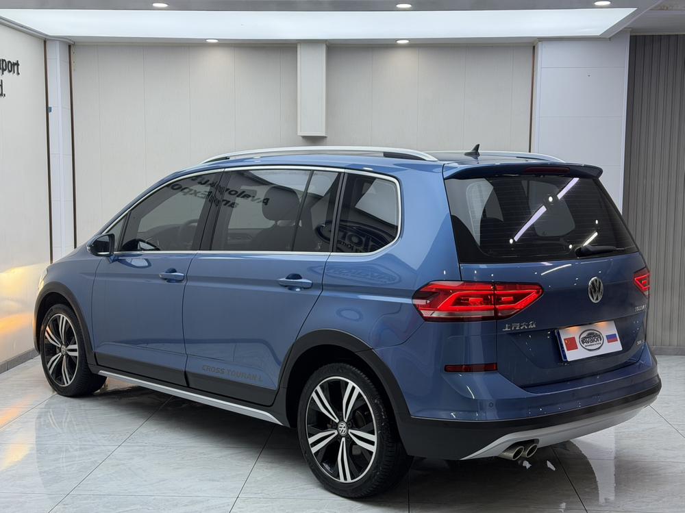 Volkswagen Touran L