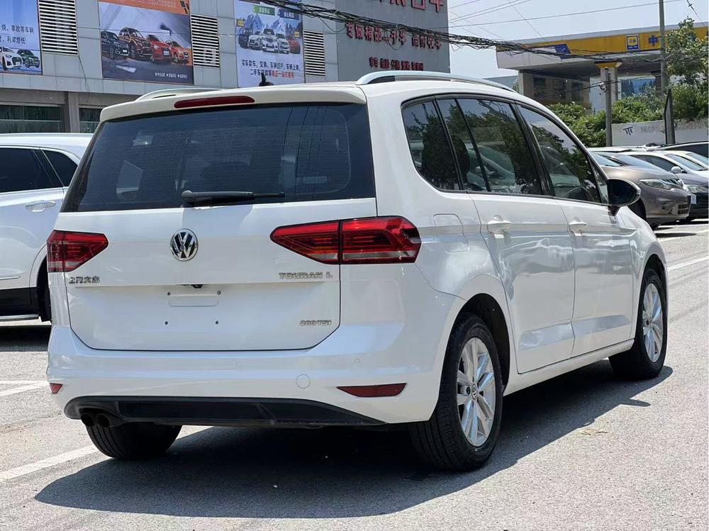 Volkswagen Touran L