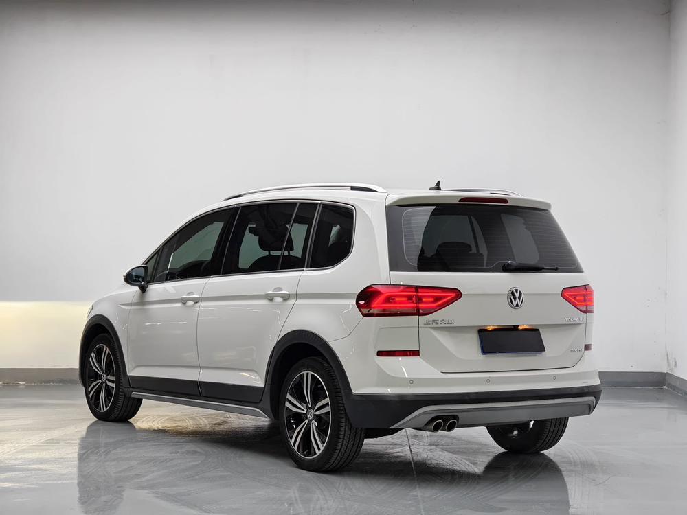 Volkswagen Touran L