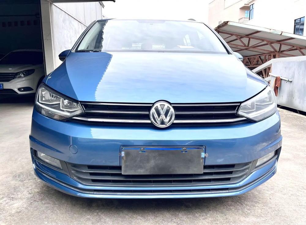 Volkswagen Touran L