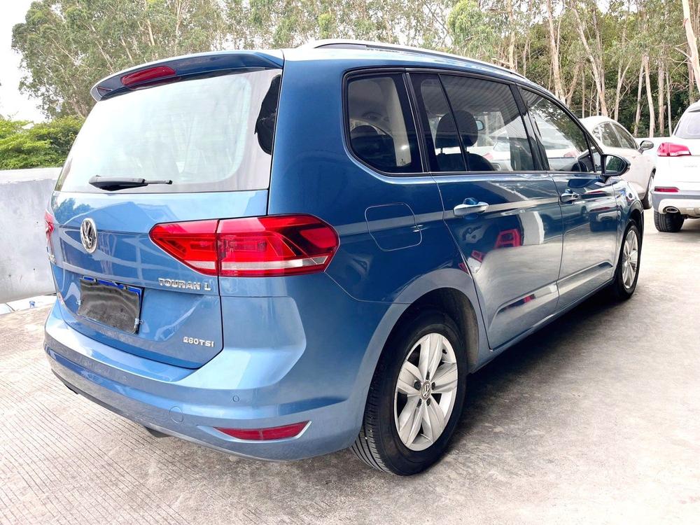 Volkswagen Touran L