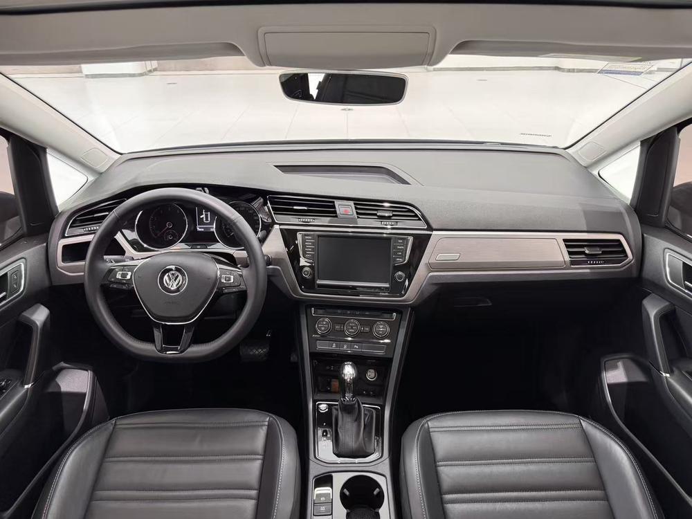 Volkswagen Touran L