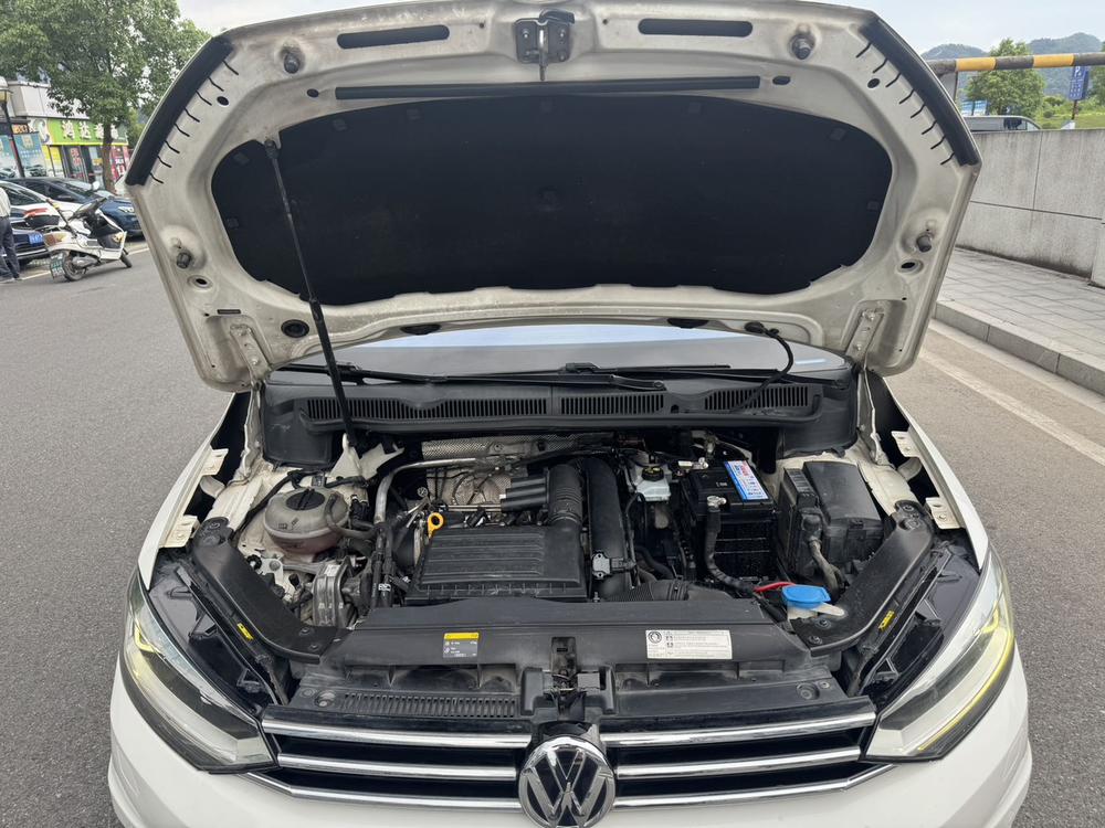 Volkswagen Touran L