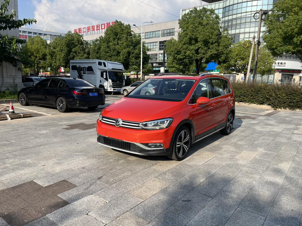 Volkswagen Touran L