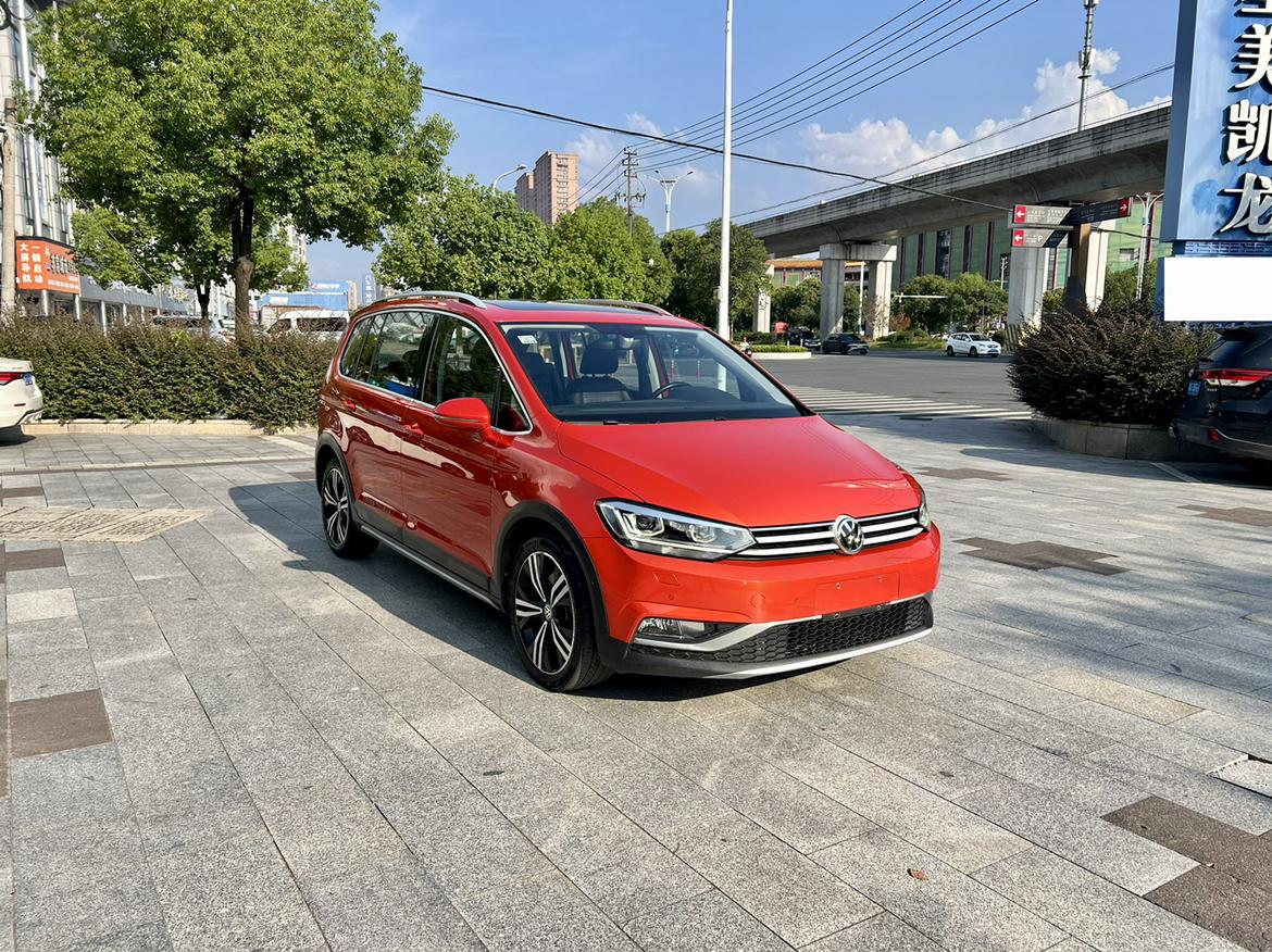 Volkswagen Touran L
