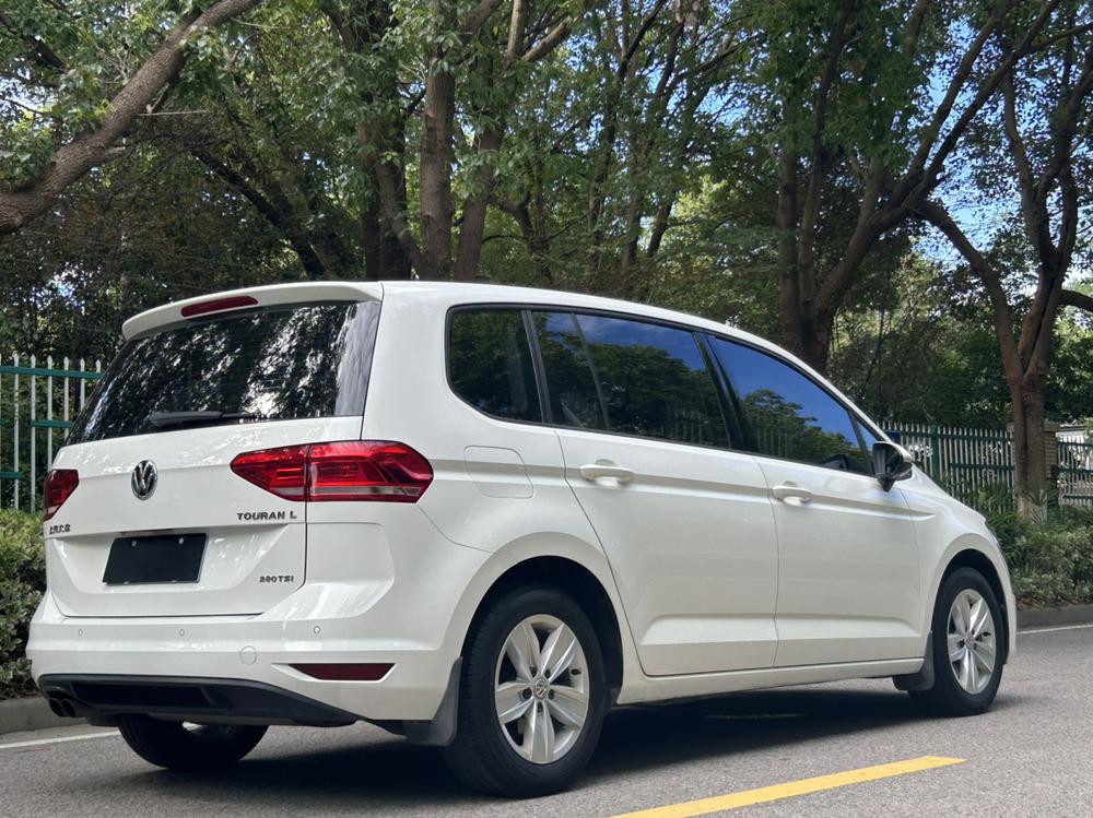 Volkswagen Touran L