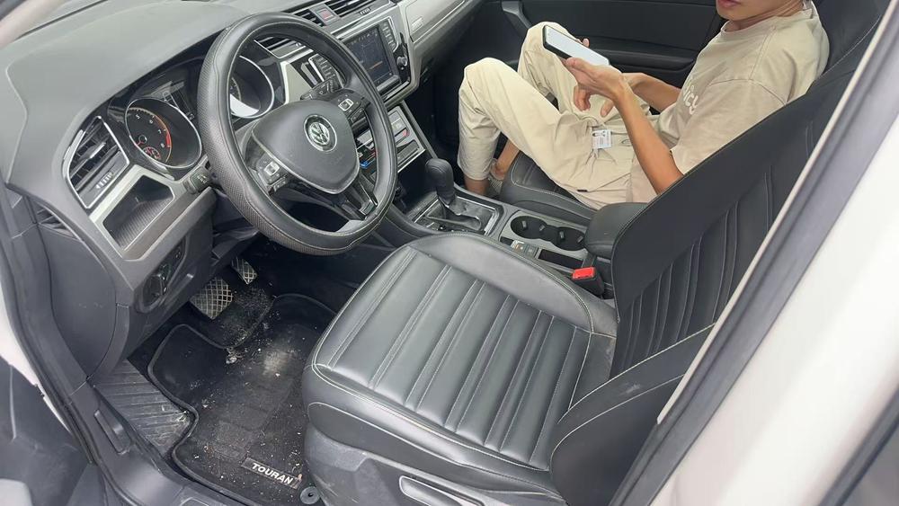 Volkswagen Touran L