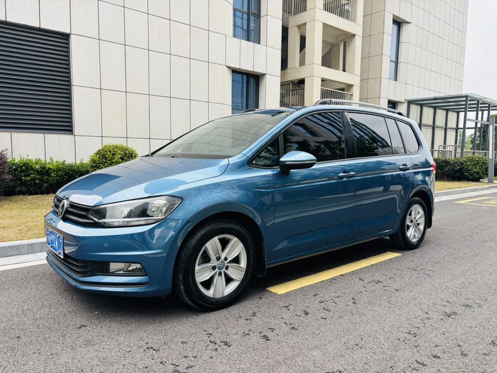 Volkswagen Touran L