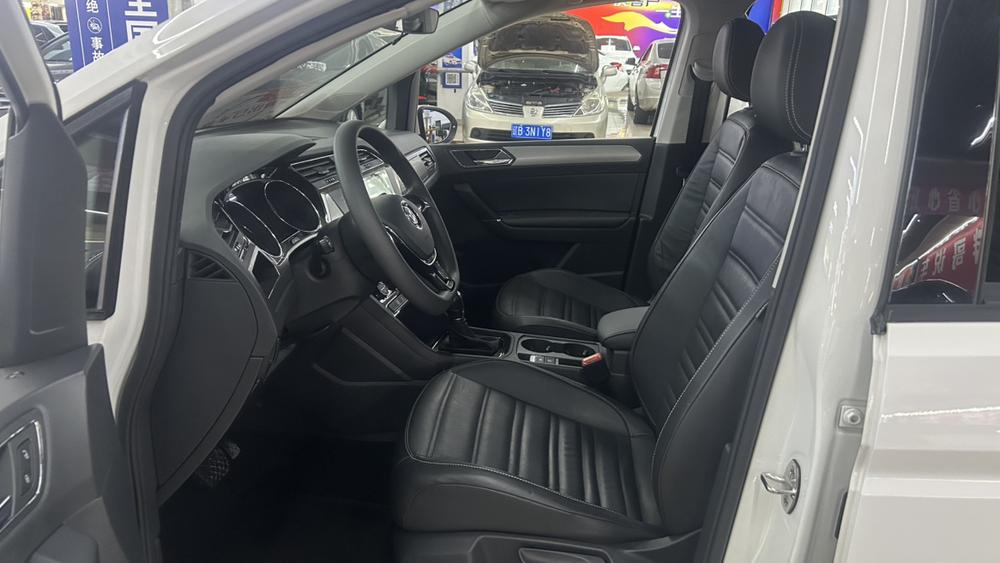 Volkswagen Touran L