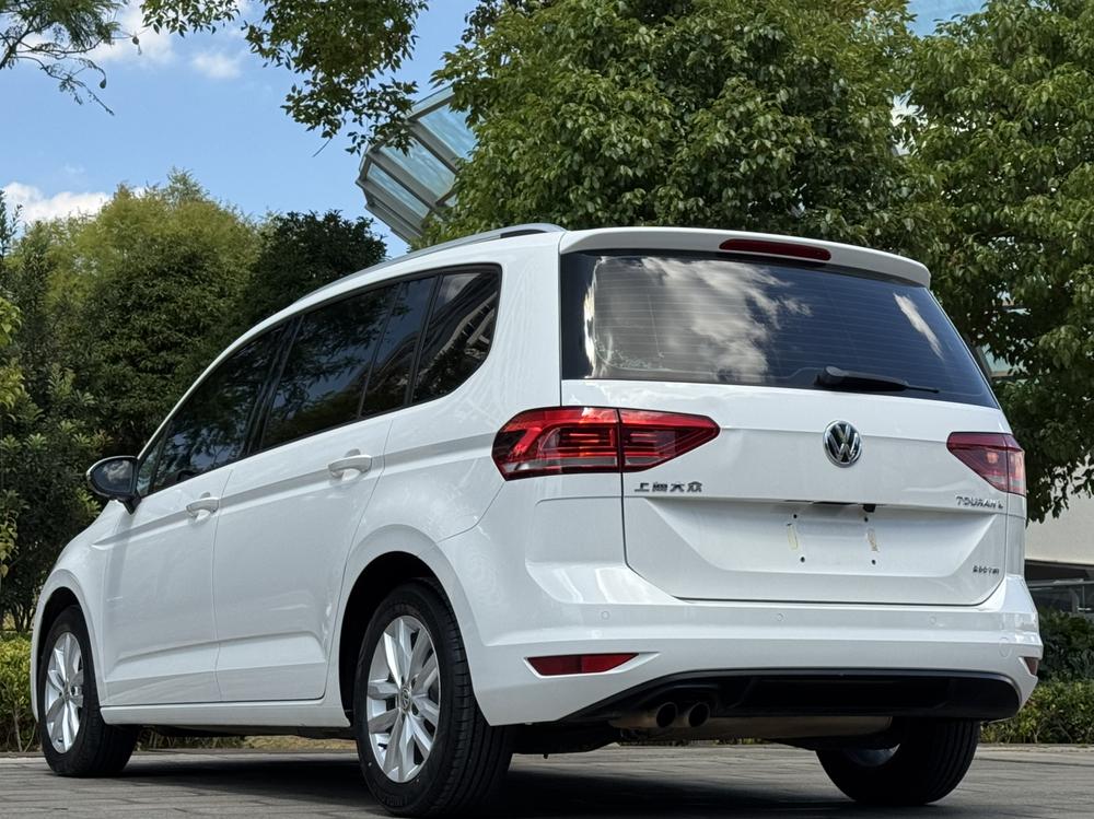 Volkswagen Touran L