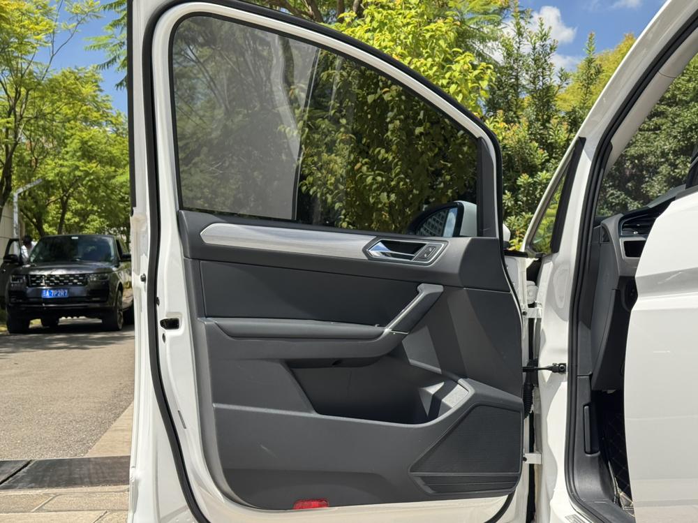 Volkswagen Touran L
