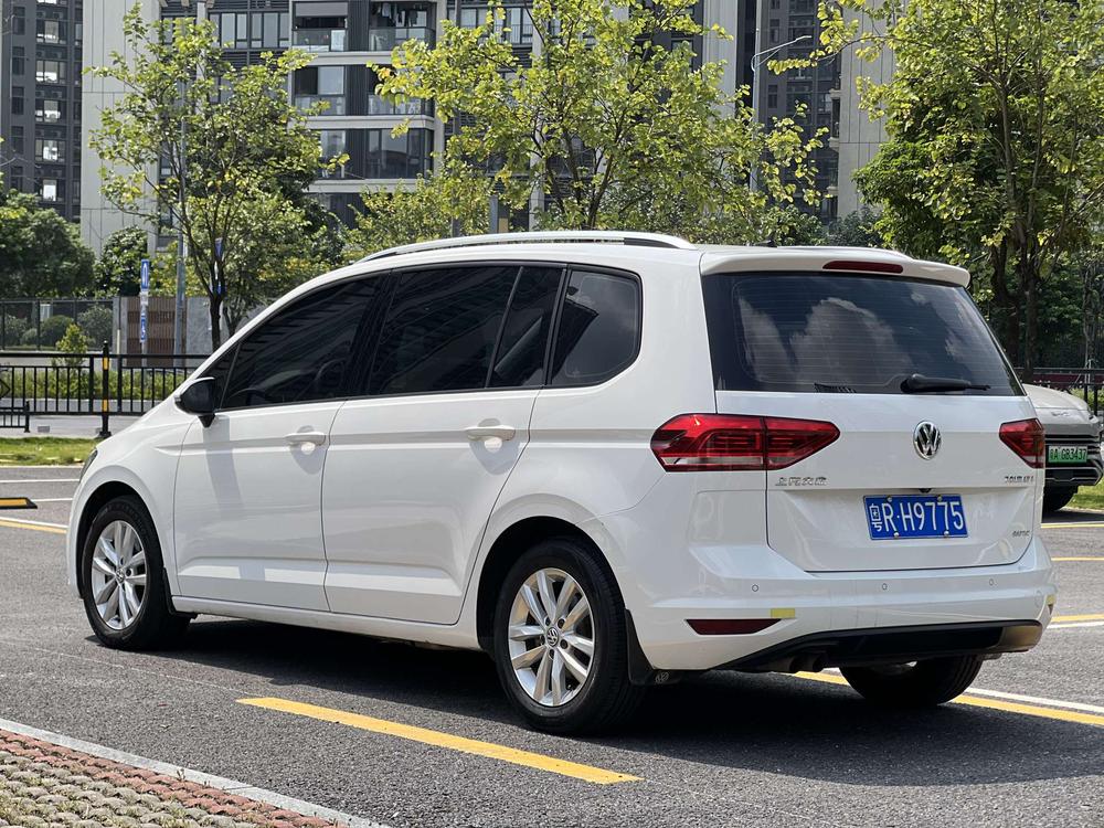 Volkswagen Touran L