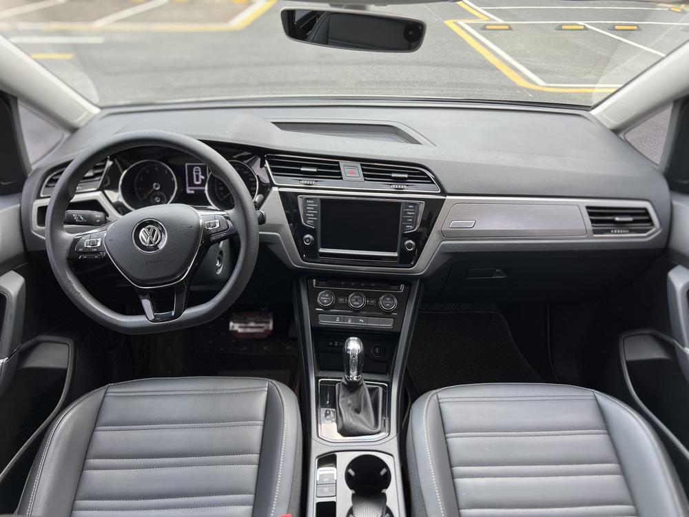 Volkswagen Touran L