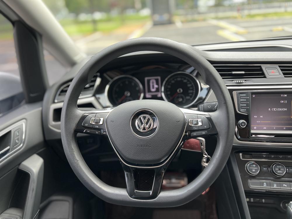 Volkswagen Touran L