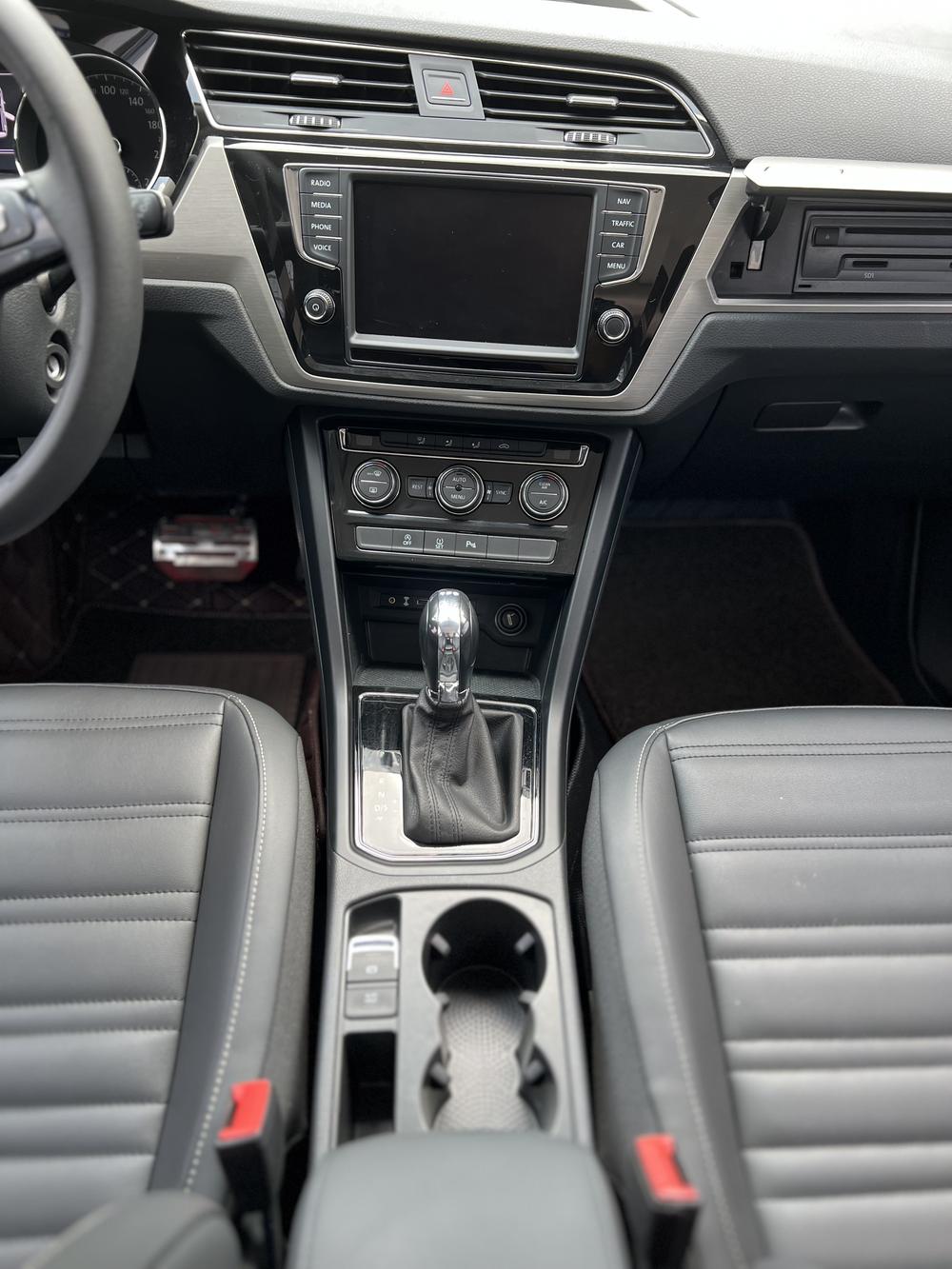 Volkswagen Touran L