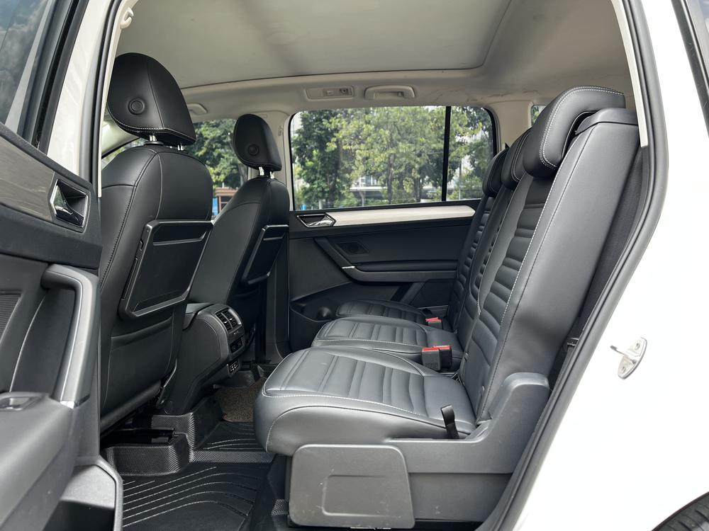 Volkswagen Touran L