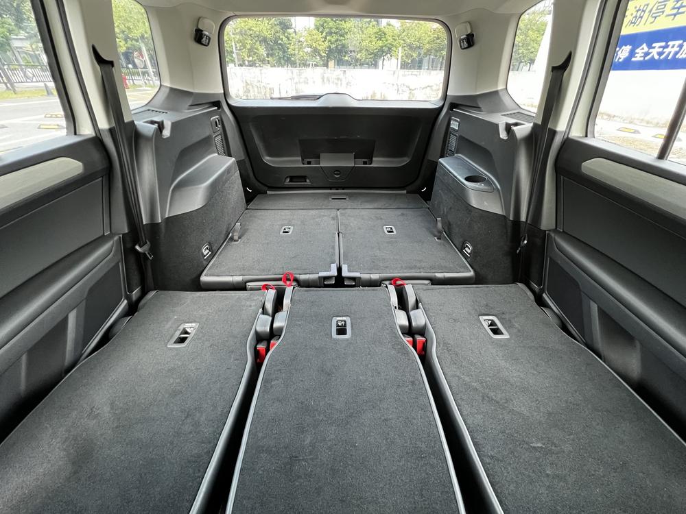 Volkswagen Touran L