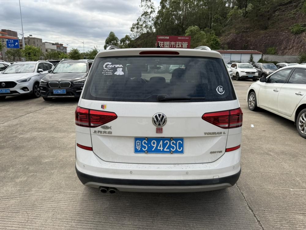 Volkswagen Touran L