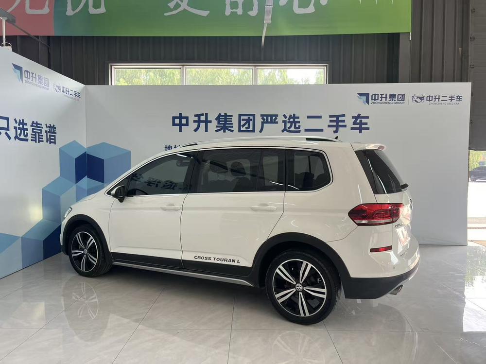Volkswagen Touran L