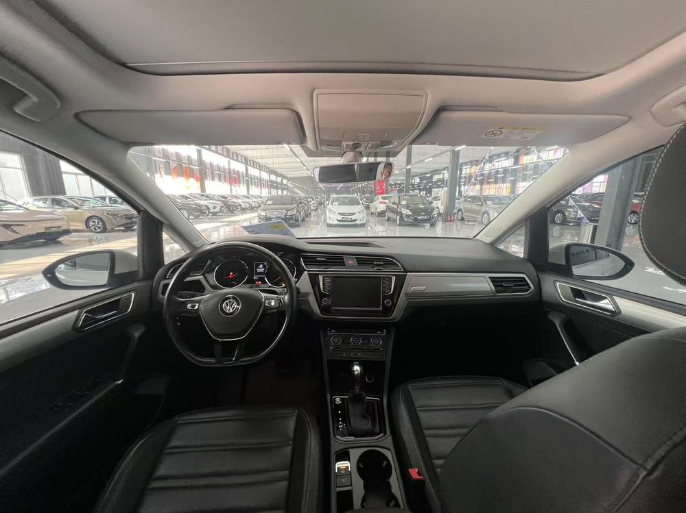 Volkswagen Touran L