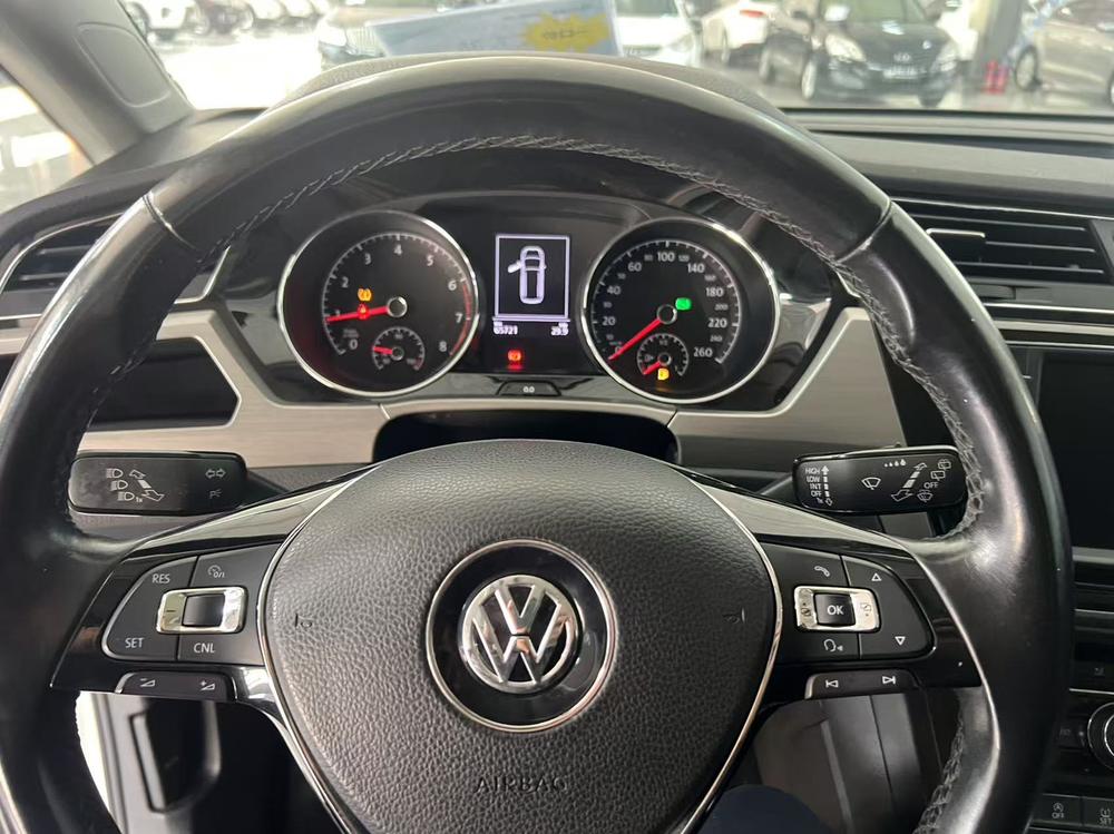 Volkswagen Touran L