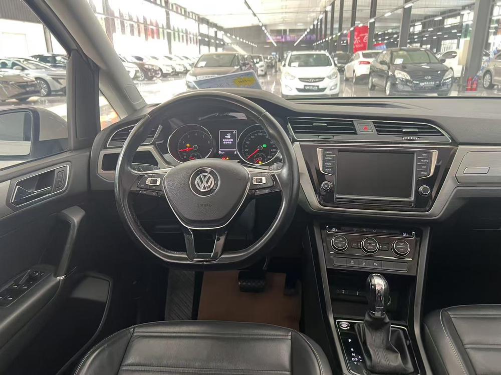 Volkswagen Touran L