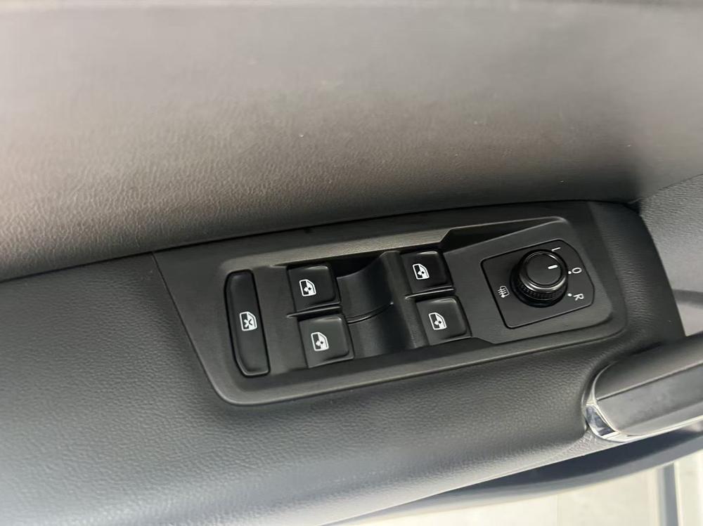 Volkswagen Touran L