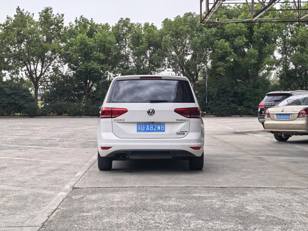 Volkswagen Touran L