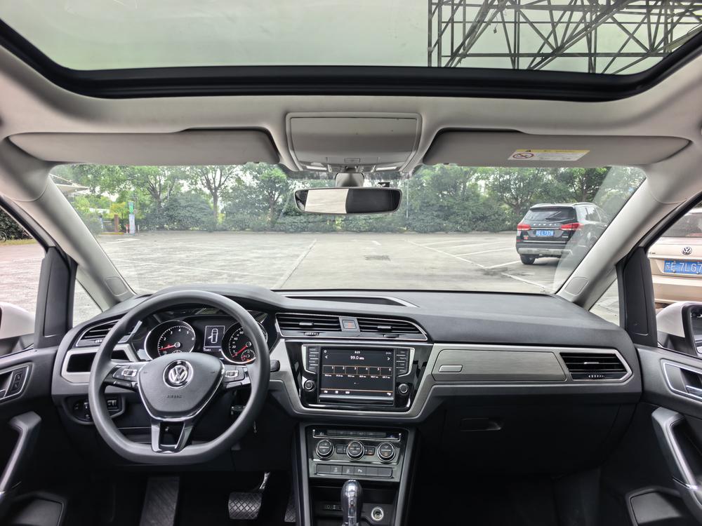 Volkswagen Touran L