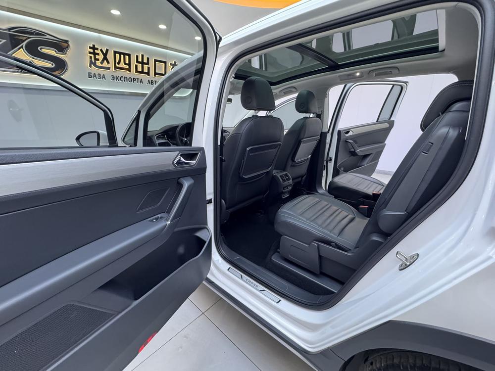 Volkswagen Touran L