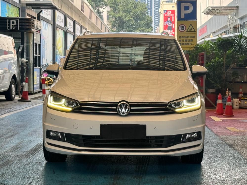 Volkswagen Touran L