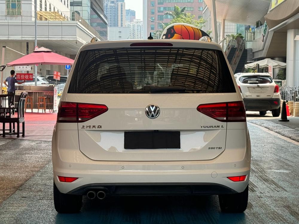 Volkswagen Touran L