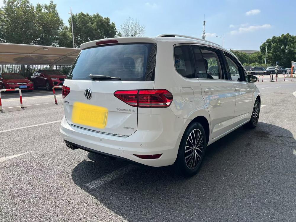 Volkswagen Touran L