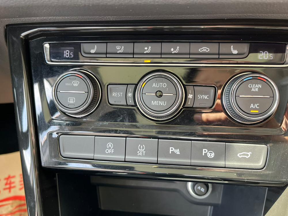 Volkswagen Touran L