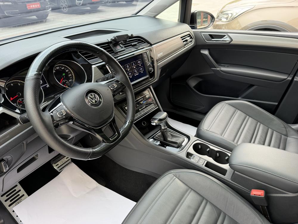 Volkswagen Touran L