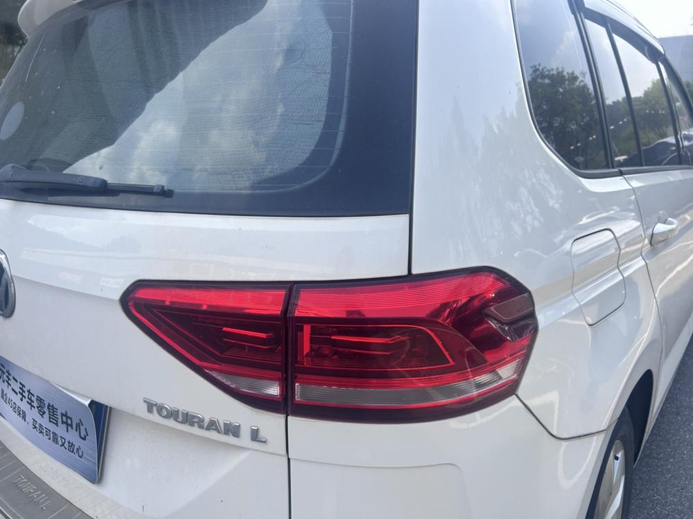 Volkswagen Touran L