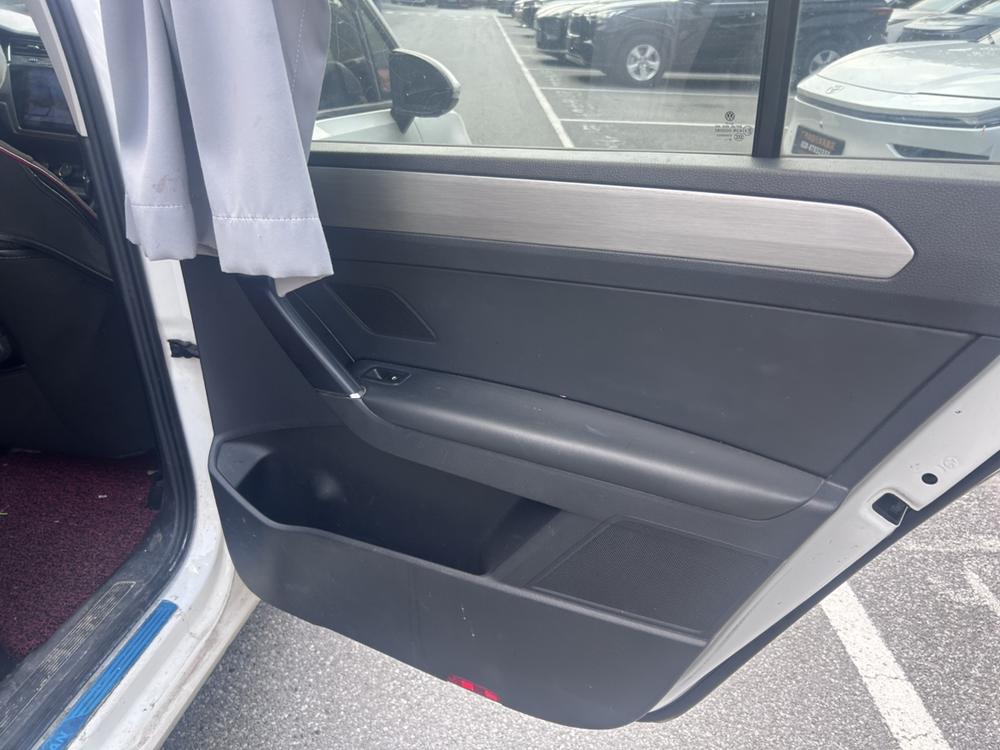 Volkswagen Touran L