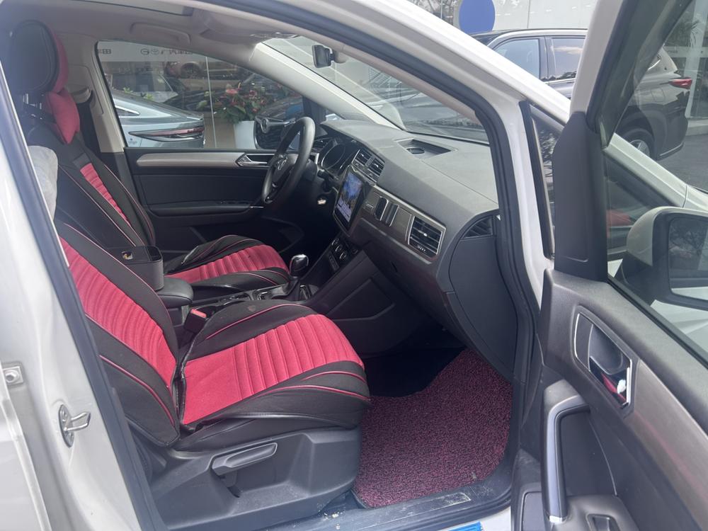 Volkswagen Touran L