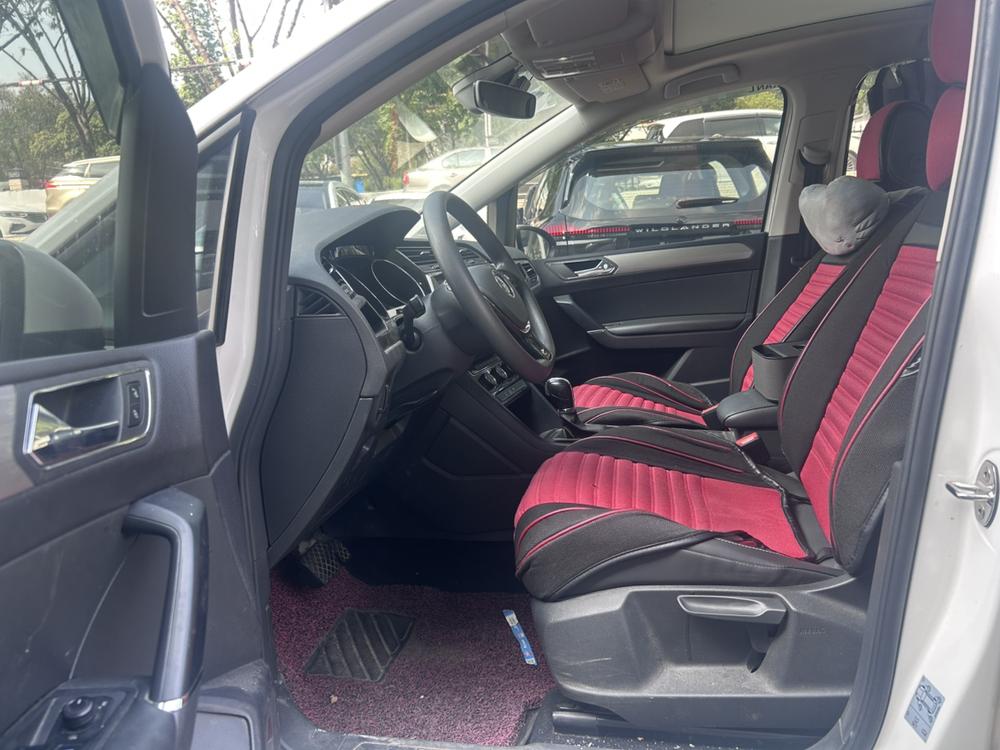 Volkswagen Touran L