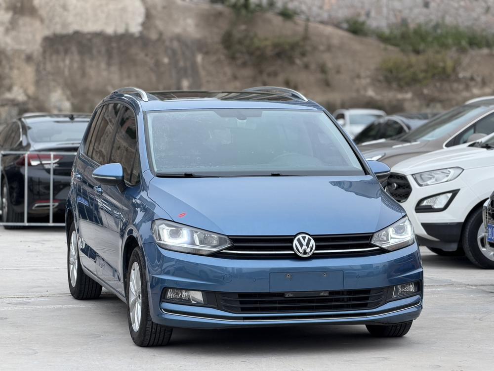 Volkswagen Touran L