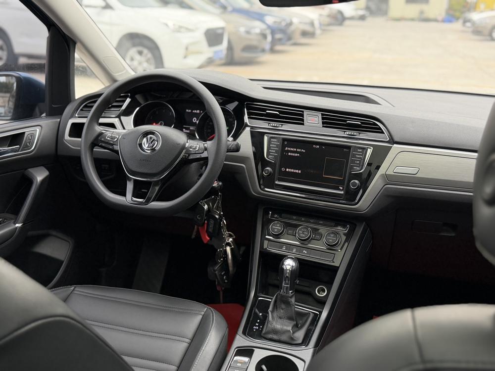 Volkswagen Touran L
